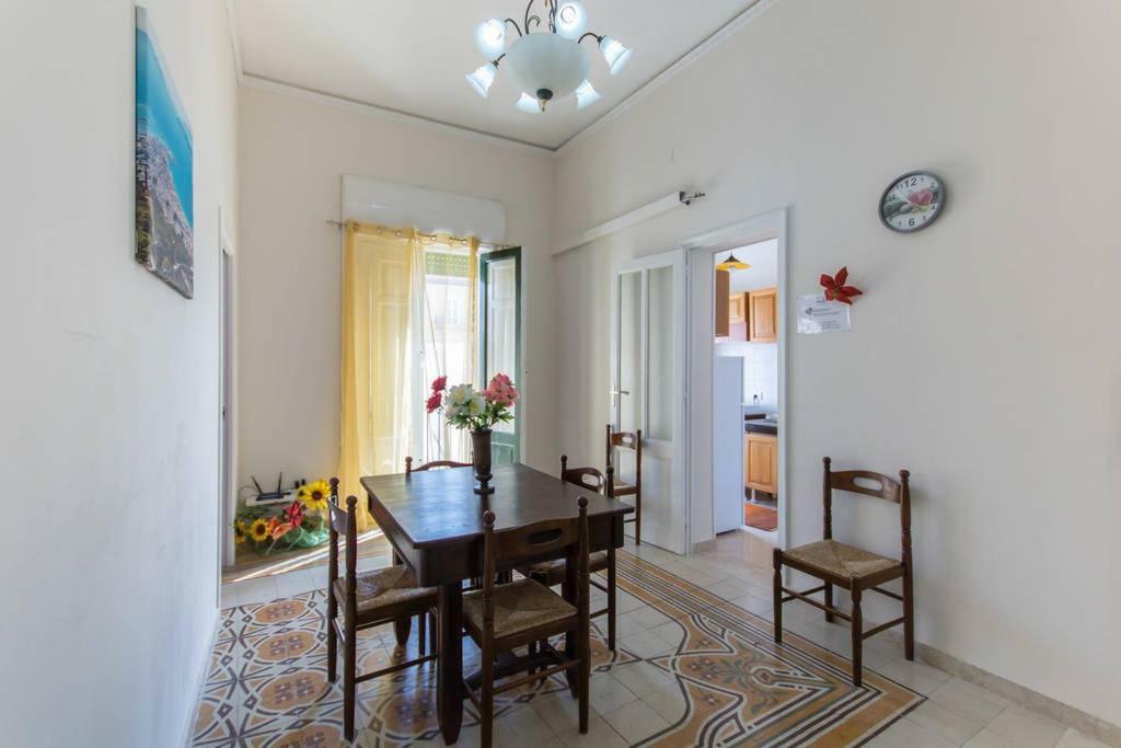 The Twins Rooms In Trapani 1 מראה חיצוני תמונה